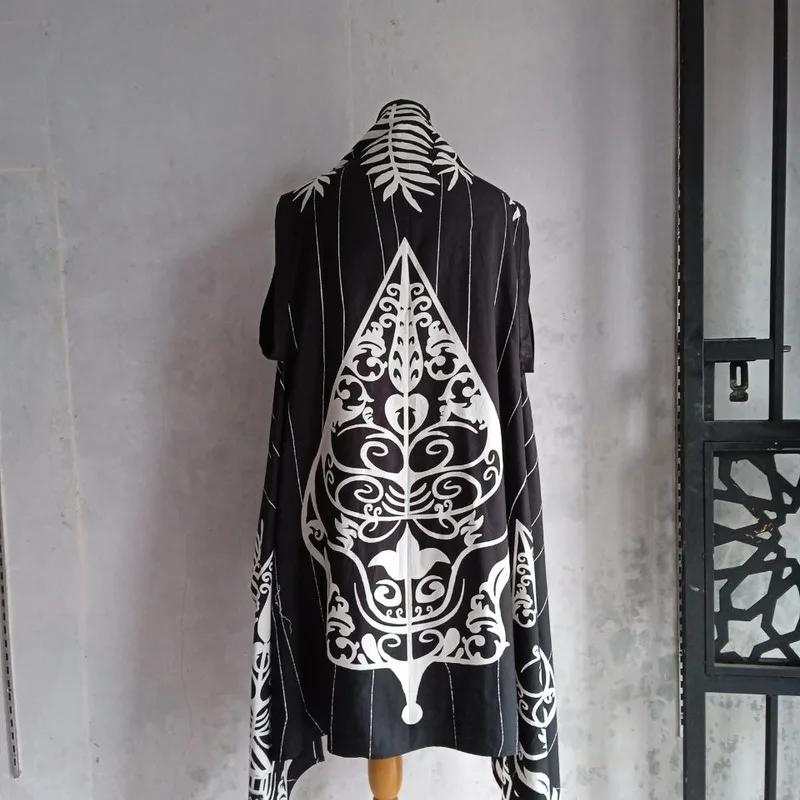 OUTER SIMPLICITY BATIK TULIS GEO